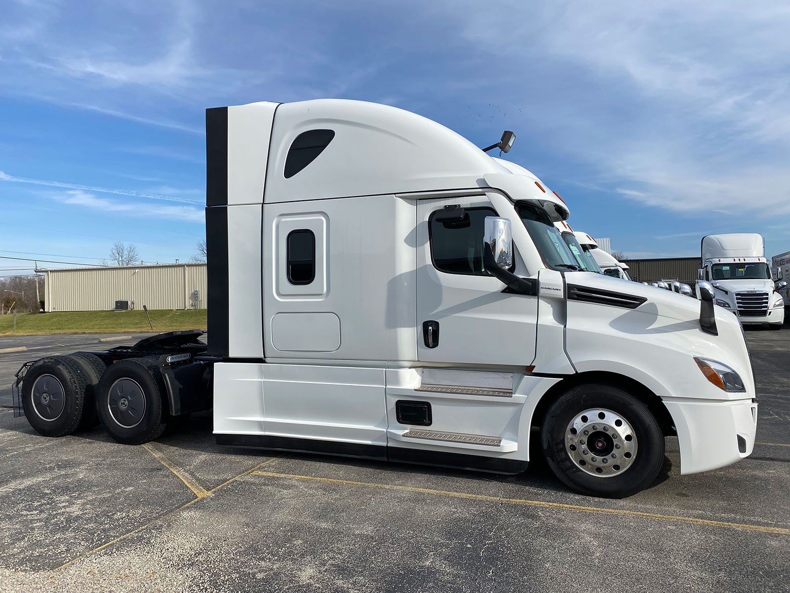 Engines  Freightliner Trucks